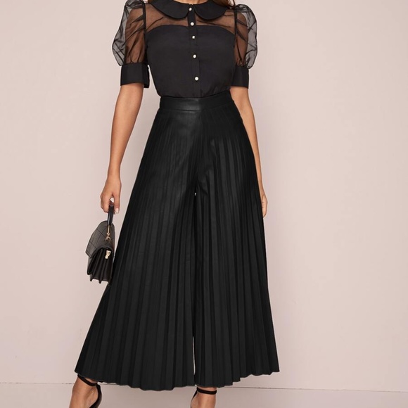 Black Accordion Vegan Leather Palazzo Wide Pants - Picture 5 of 10